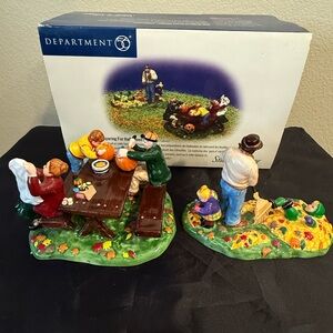 Department 56 Snow Village Preparing For Halloween #56.54982